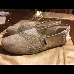 Toms white lace